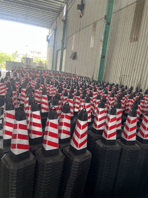 2026年3月PE路錐廠家最新推薦，環(huán)保材質(zhì)堅固耐用