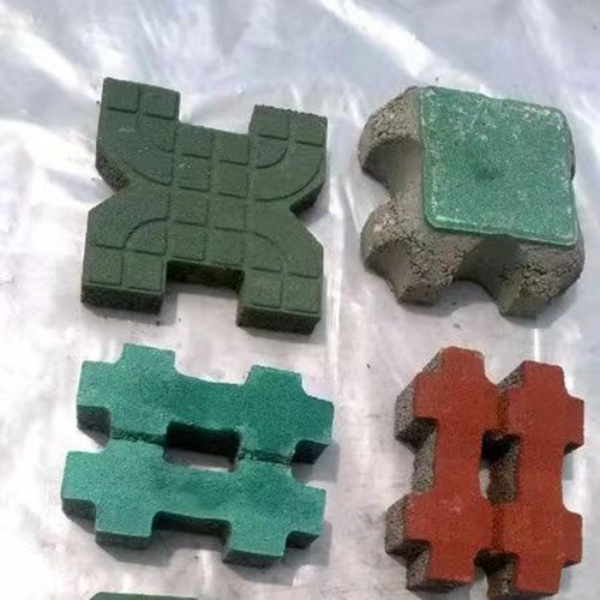 配图