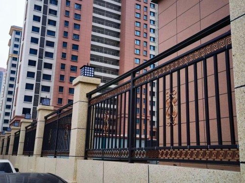 2026年3月交通護(hù)欄廠家最新推薦，規(guī)范交通秩序防護(hù)設(shè)施