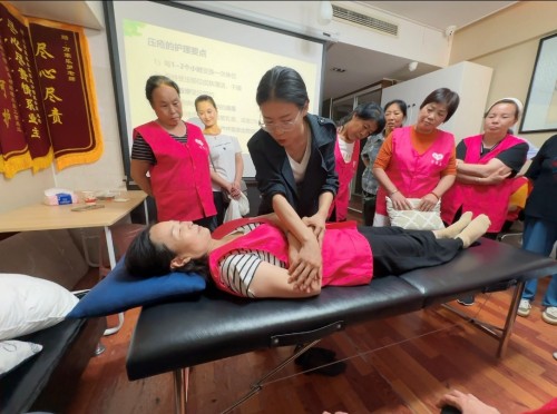 2026年3月照顧老人保姆機(jī)構(gòu)推薦，持證上崗專業(yè)有素