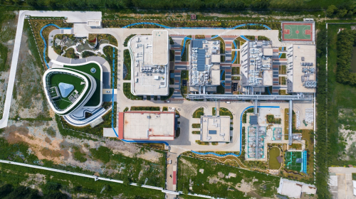 配图