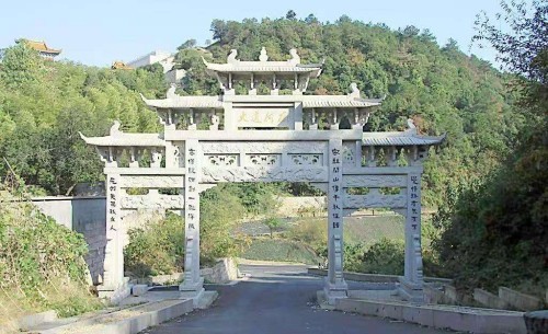 配图