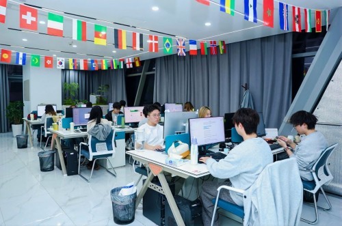 配图