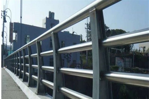 护栏5