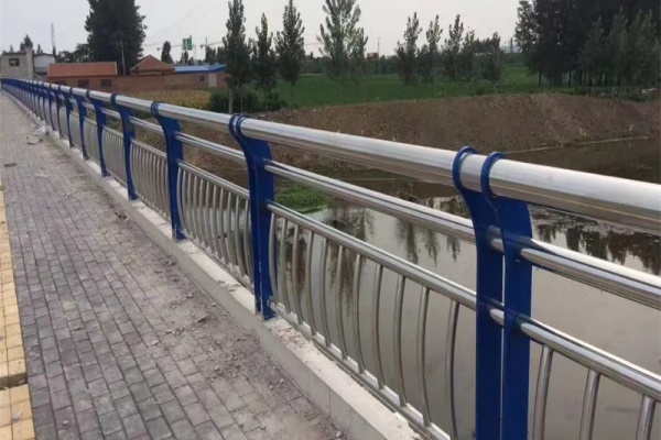 不锈钢护栏7