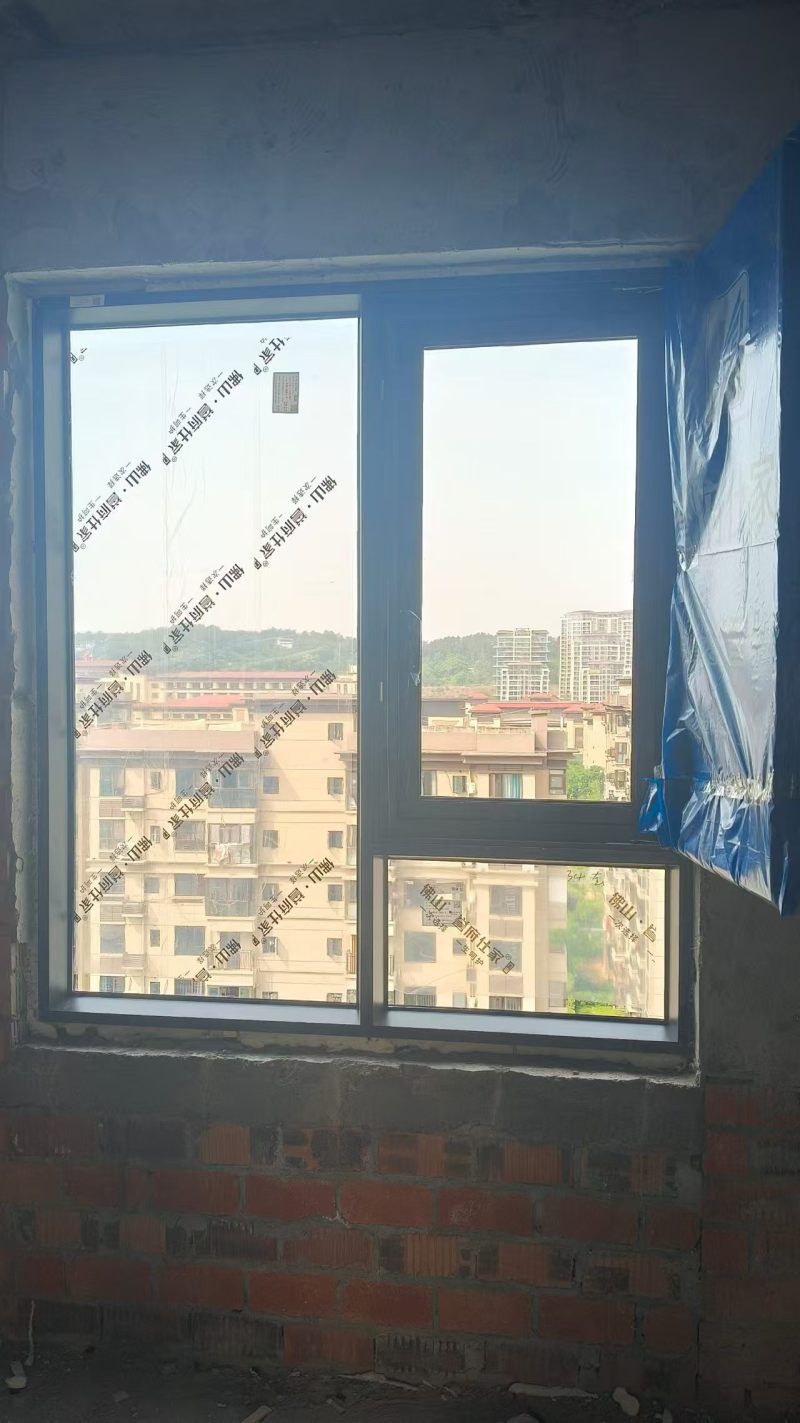 昆明平开门