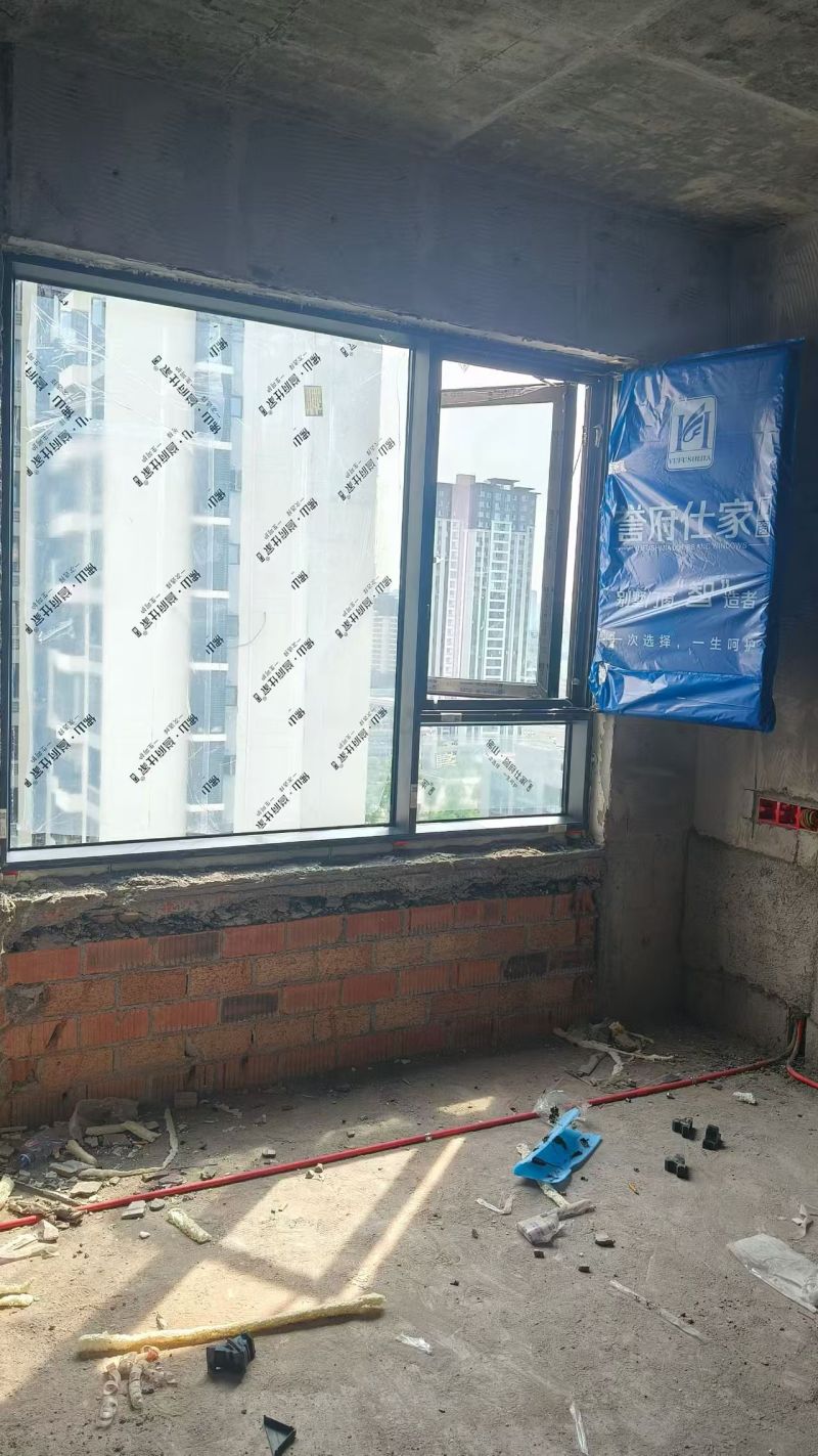 昆明平开门
