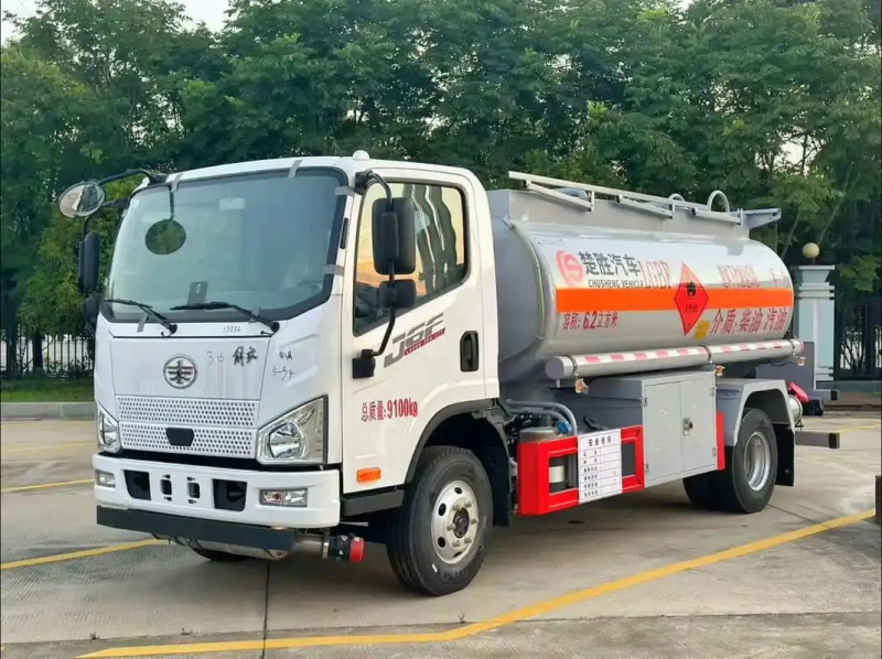 油罐车