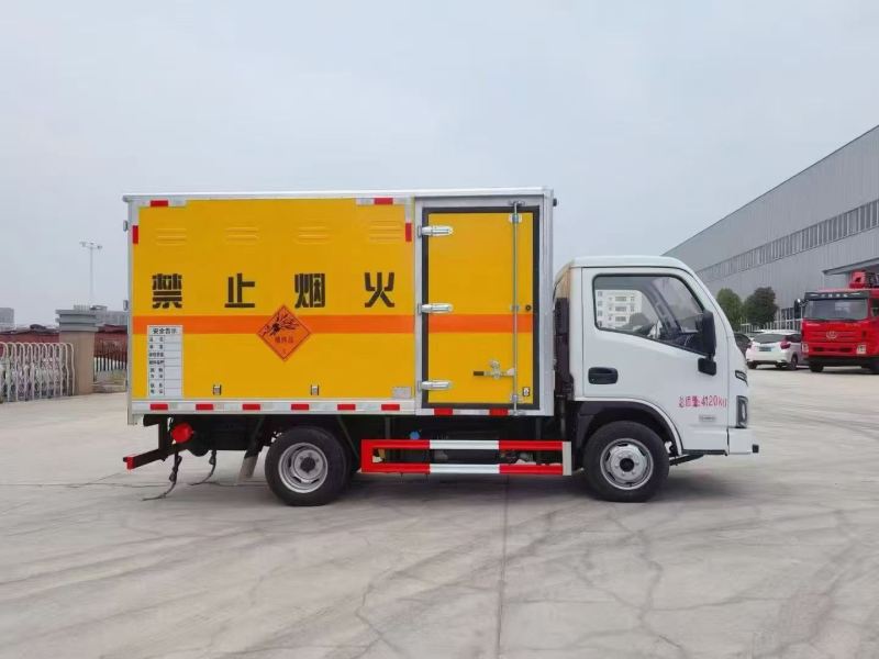 危险品运输车