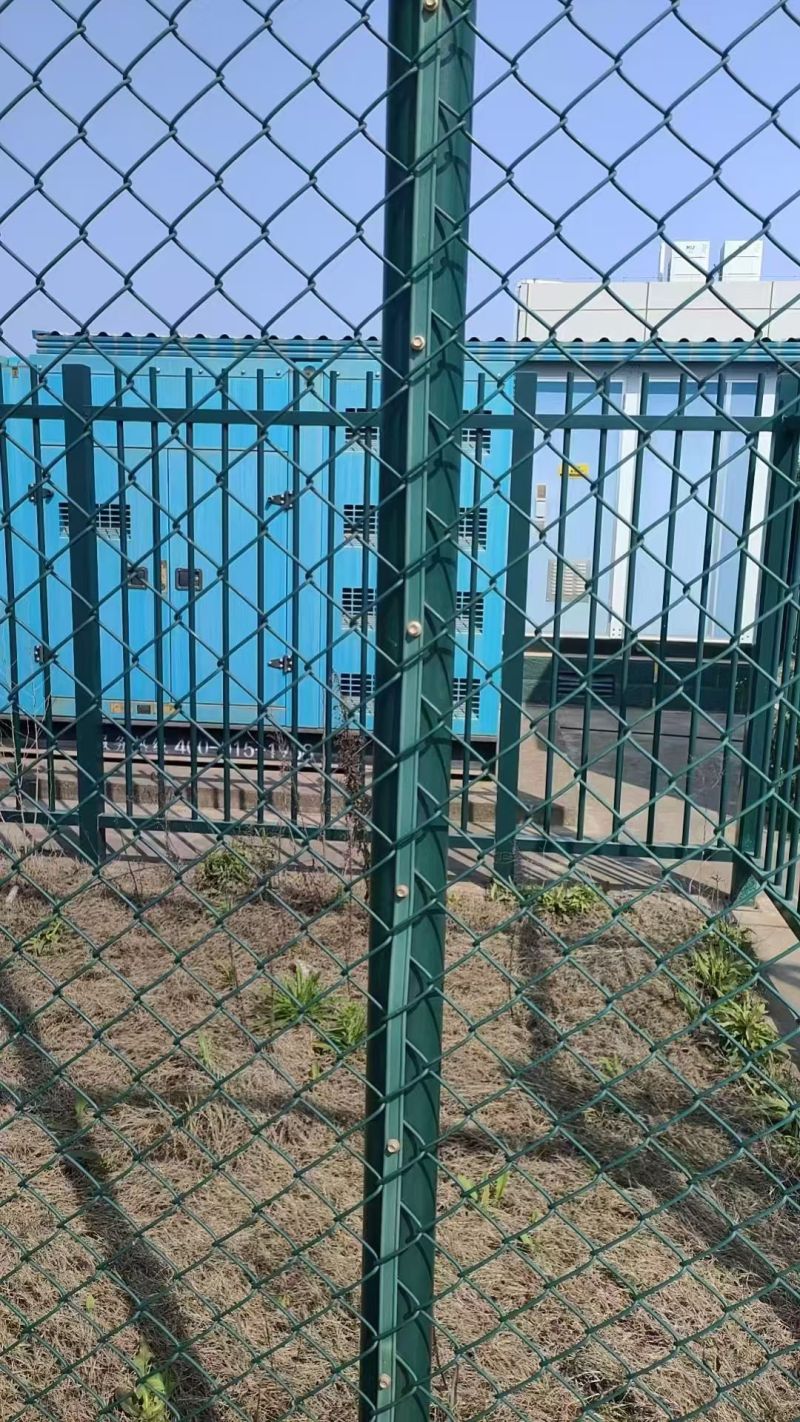 小区露天足球场围网