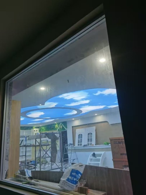 配图