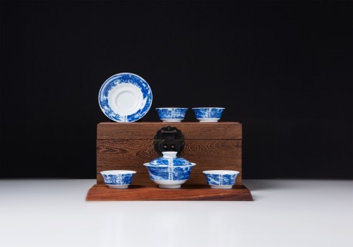 配图