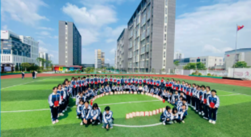 配图