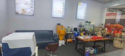 配图