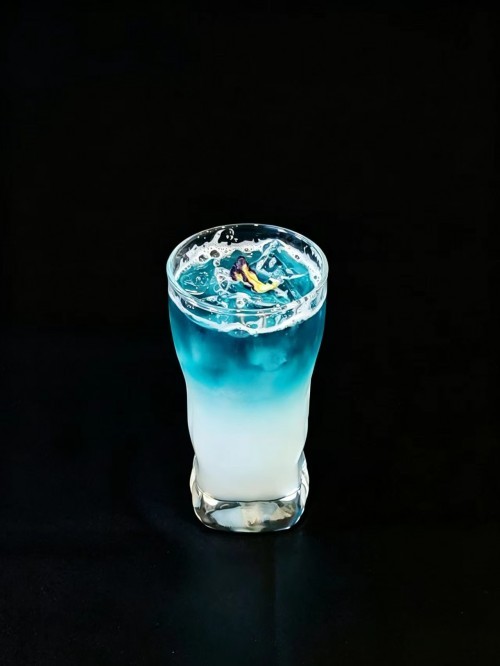 配图