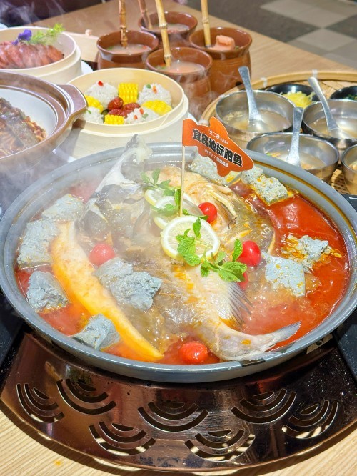 配图