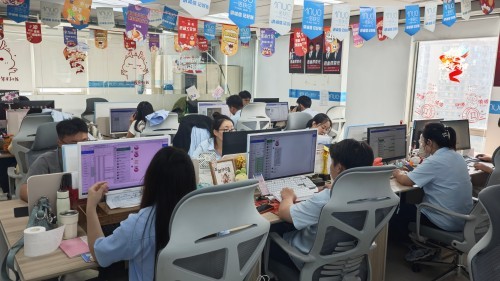 配图