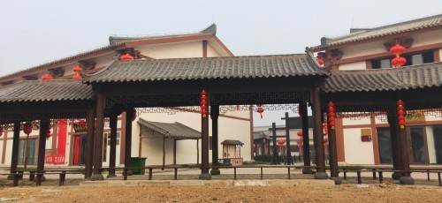 配图