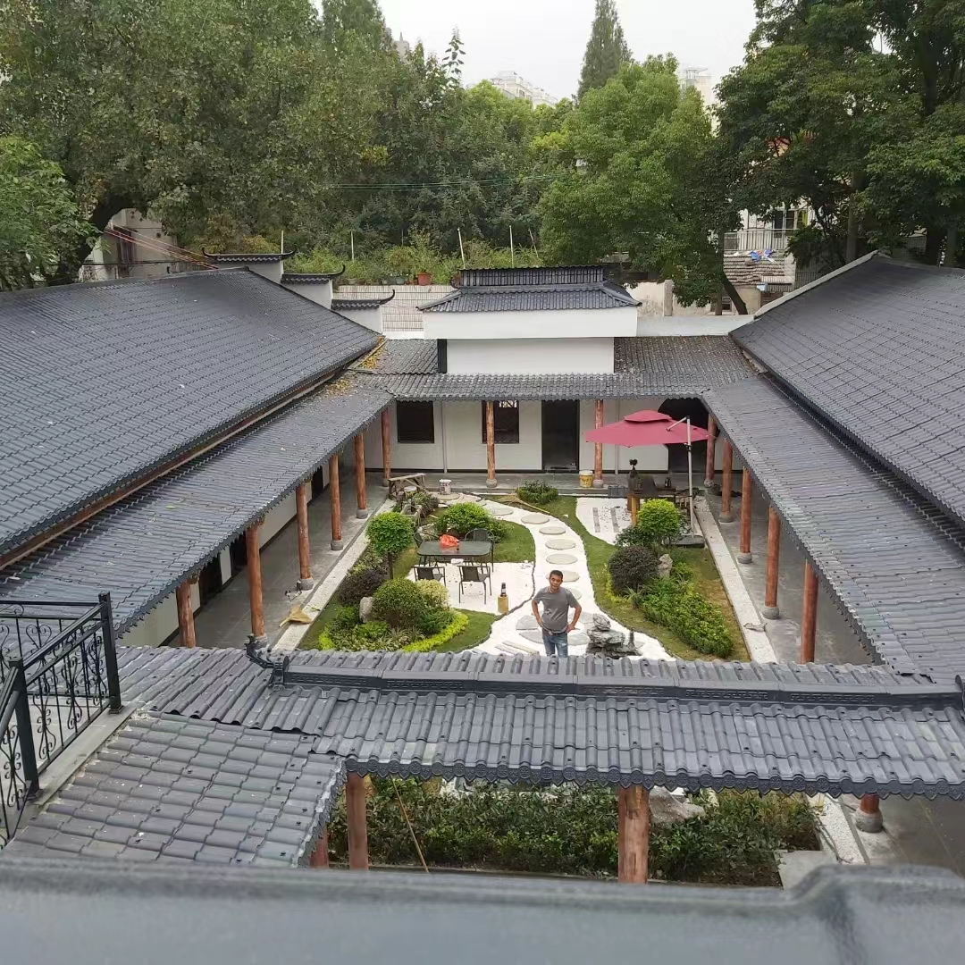 配图