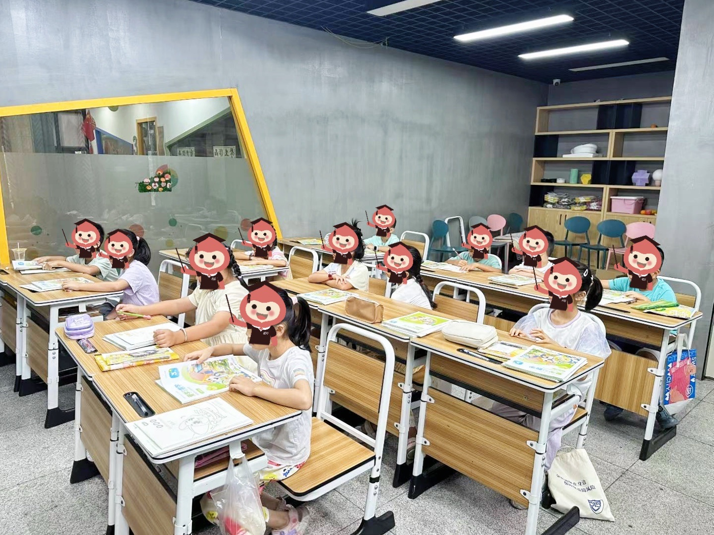 配图