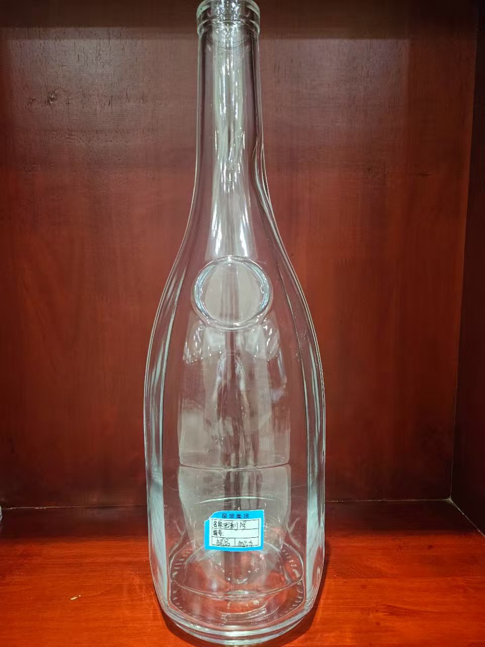 配图