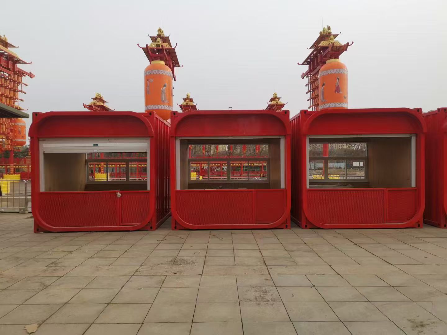 配图