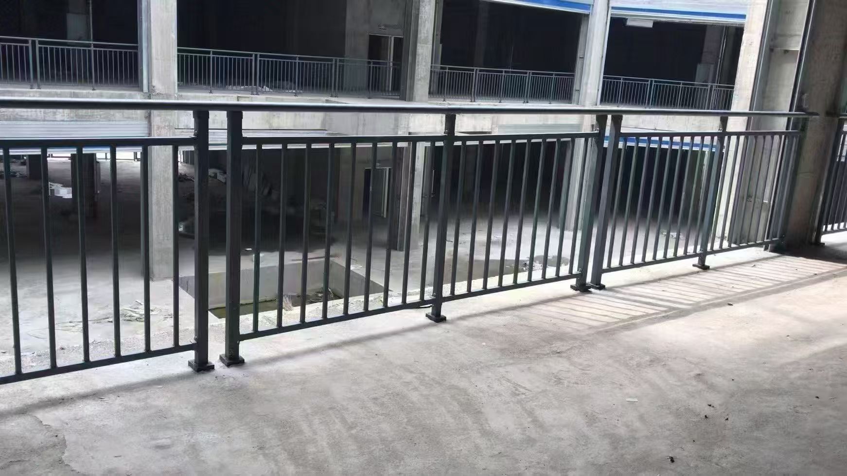 锌钢护栏