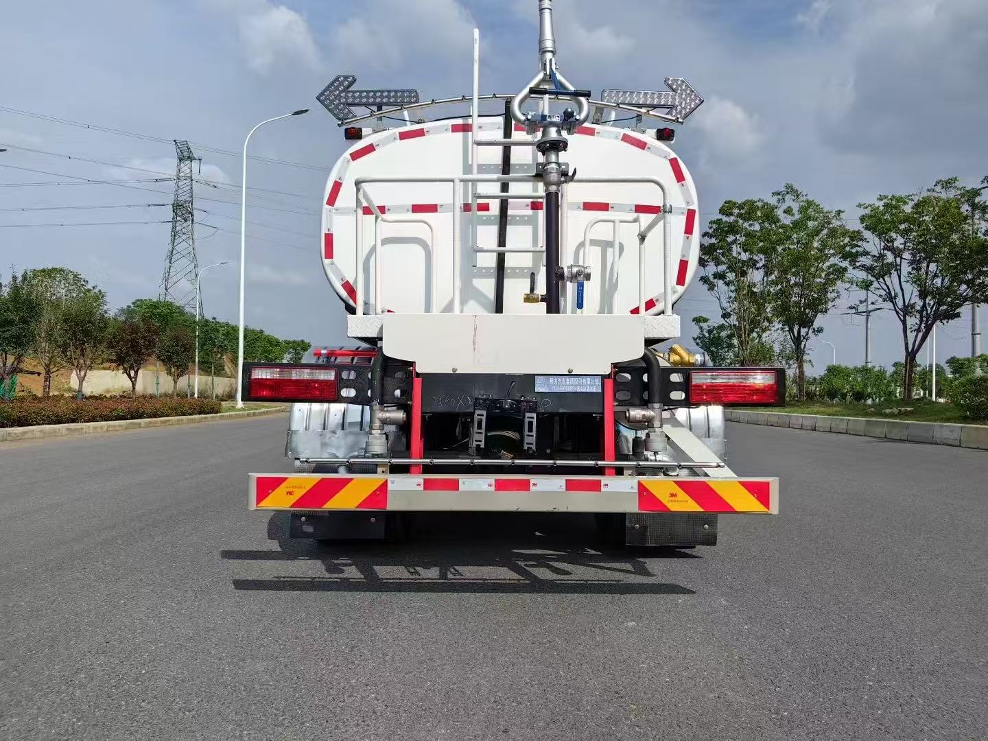 真空吸粪车