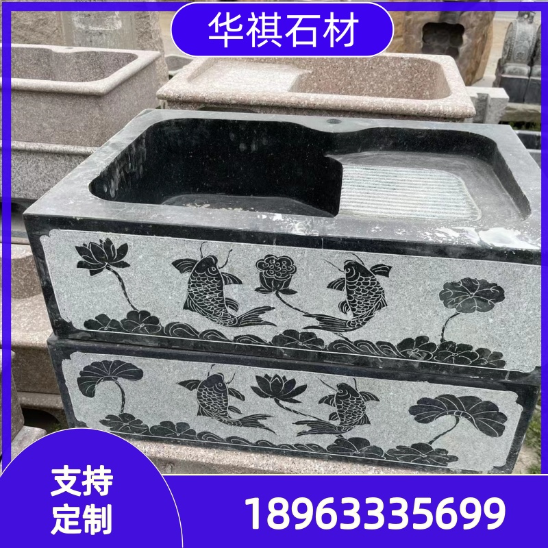 圆形石柱
