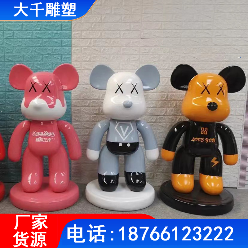 阿拉善彩绘玻璃钢雕塑